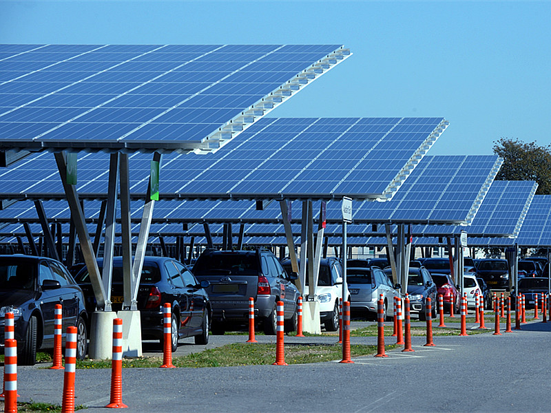 Hệ thống gắn carport năng lượng mặt trời chất lượng cao Khung thép tán Solar tán