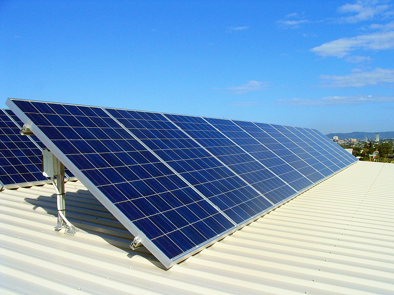 Hệ thống gắn mái nhà tam giác cố định nghiêng năng lượng mặt trời